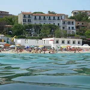 3* Hotel Ombrosa